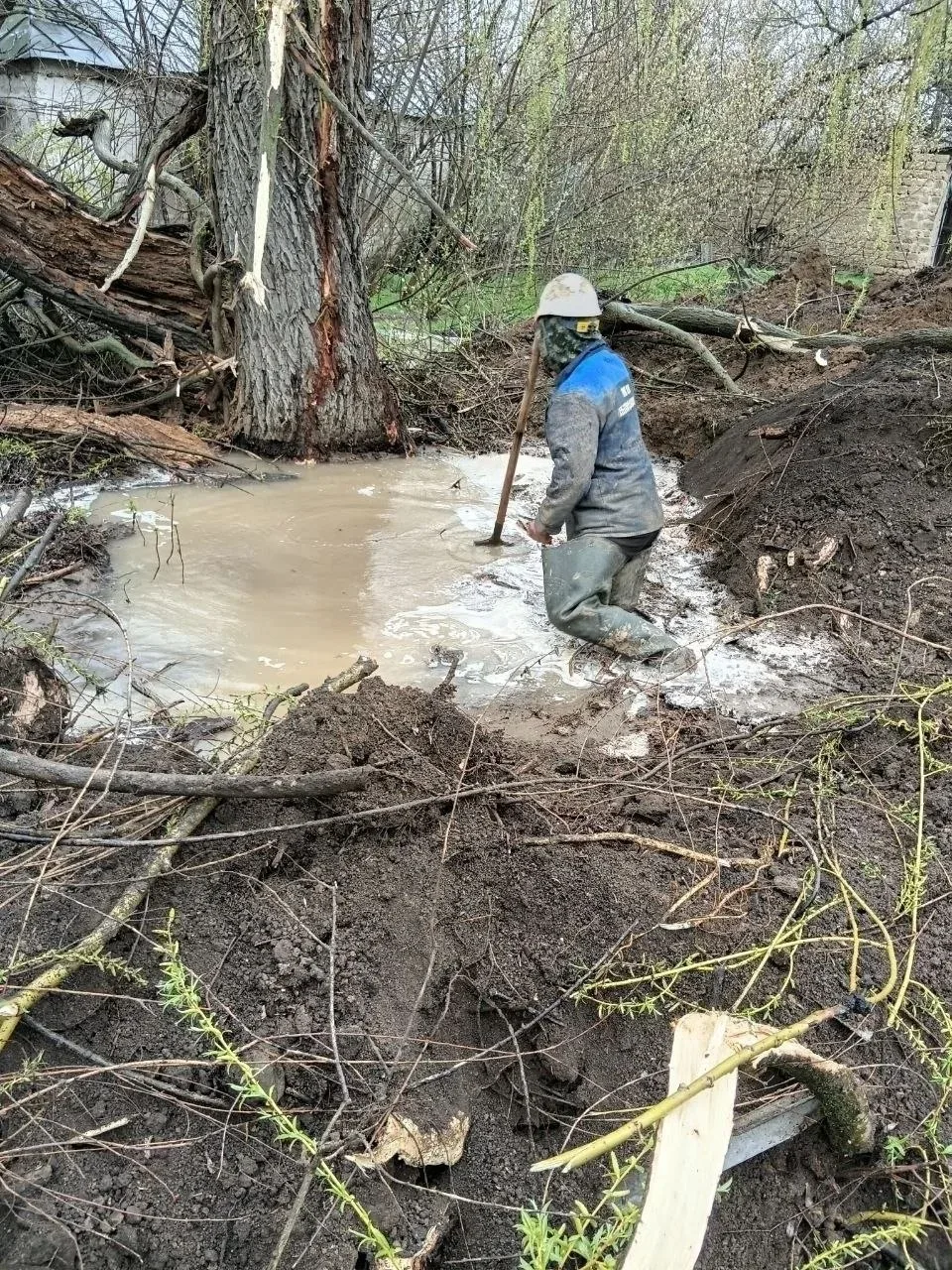 Сотрудники Ивановского ТПУ продолжают работы по ликвидации порывов и обслуживанию коммунальной инфраструктуры Сотрудники Ивановского ТПУ продолжают работы по ликвидации порывов и обслуживанию коммунальной инфраструктуры
