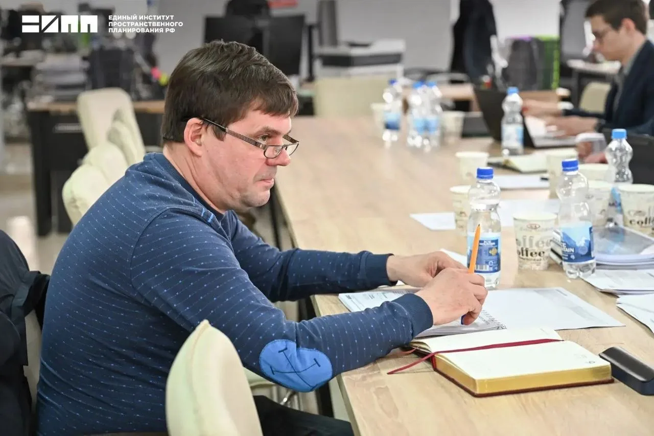 ЕИПП России в рамках подготовки генплана города Алешки предложил восстановление промышленности, обновление жилого фонда и развитие туризма ЕИПП России в рамках подготовки генплана города Алешки предложил восстановление промышленности, обновление жилого фонда и развитие туризма