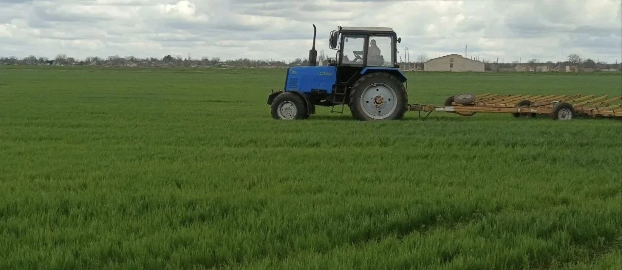 Аграрии Каховского округа завершают весенние полевые работы Аграрии Каховского округа завершают весенние полевые работы