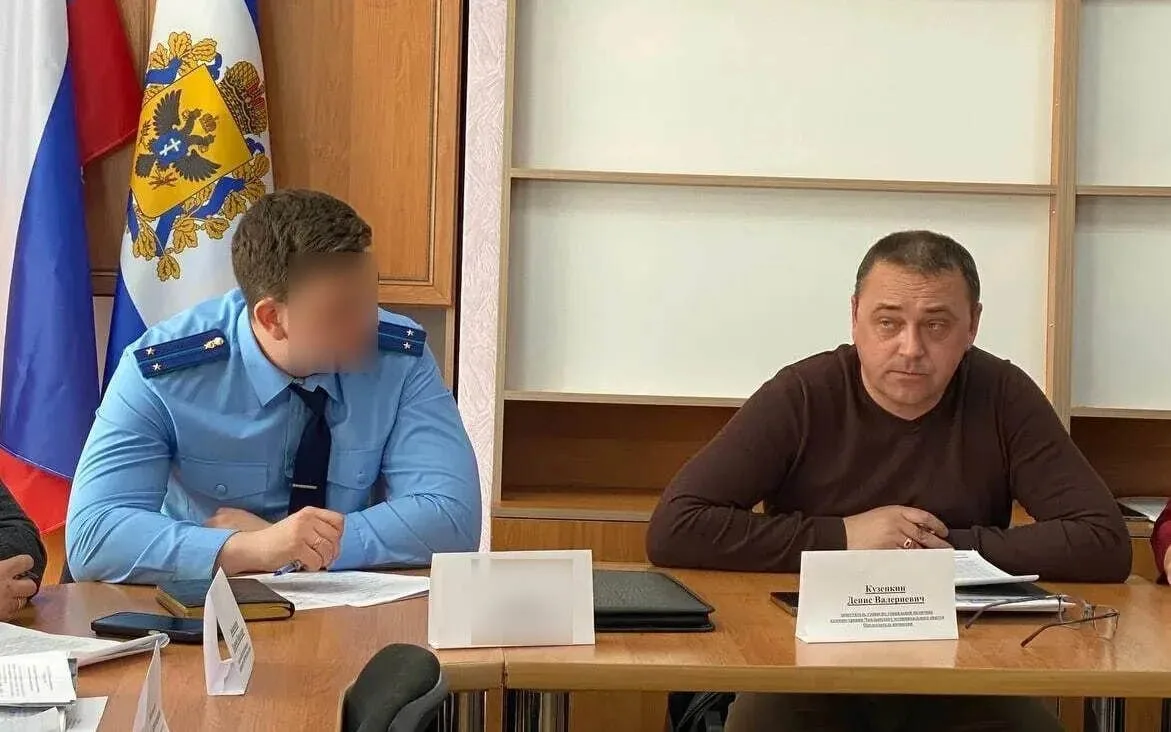 В Чаплинке прошло заседание комиссии по делам несовершеннолетних и защите их прав В Чаплинке прошло заседание комиссии по делам несовершеннолетних и защите их прав