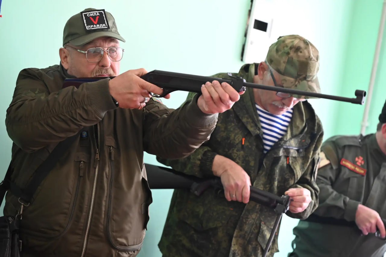 Александр Дудка: Ко Дню космонавтики в Скадовске прошли соревнования по пулевой стрельбе Александр Дудка: Ко Дню космонавтики в Скадовске прошли соревнования по пулевой стрельбе