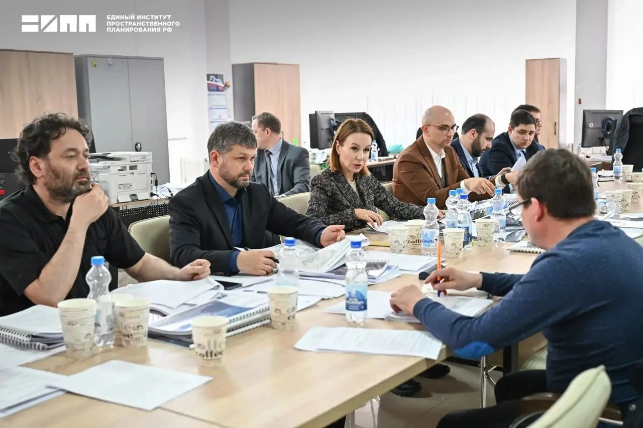 ЕИПП России в рамках подготовки генплана города Алешки предложил восстановление промышленности, обновление жилого фонда и развитие туризма ЕИПП России в рамках подготовки генплана города Алешки предложил восстановление промышленности, обновление жилого фонда и развитие туризма