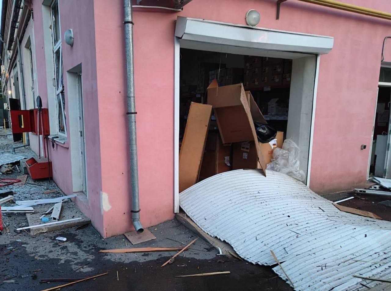 В Одесской области после прилётов БПЛА возникли пожары на территории портовой инфраструктуры В Одесской области после прилётов БПЛА возникли пожары на территории портовой инфраструктуры