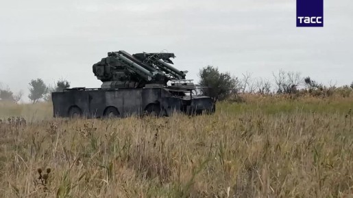 Расчет зенитного ракетного комплекса (ЗРК) "Оса-АКМ" группировки войск "Днепр" уничтожил с расстояния около 8 км беспилотник самолетного типа H10 Poseidon, проводивший воздушную разведку на левом берегу Днепра в Херсонской...