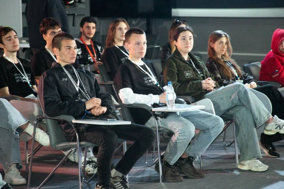 В центре созидания «Маяк» успешно прошел форум «Труд крут»! В центре созидания «Маяк» успешно прошел форум «Труд крут»!