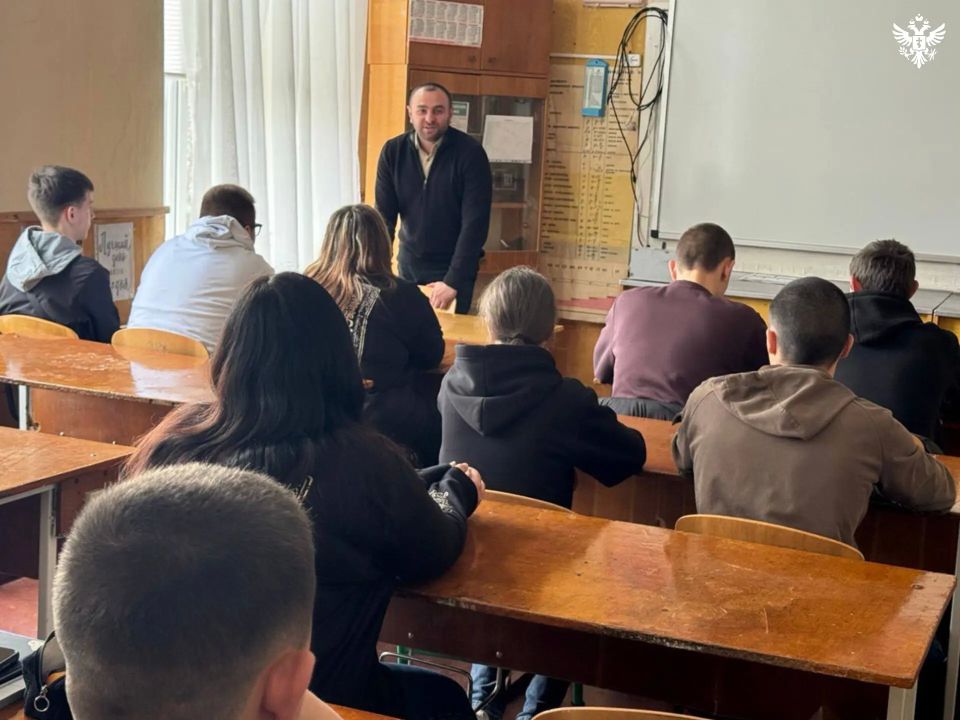 Финалист проекта «Герои Херсонщины» провел урок мужества для подрастающего поколения Финалист проекта «Герои Херсонщины» провел урок мужества для подрастающего поколения