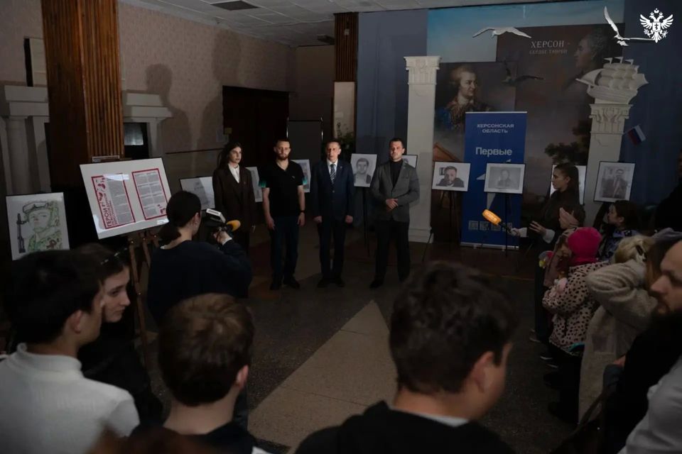 В Херсонской области открылась передвижная выставка юных художников «Герои освобожденной Херсонщины» В Херсонской области открылась передвижная выставка юных художников «Герои освобожденной Херсонщины»