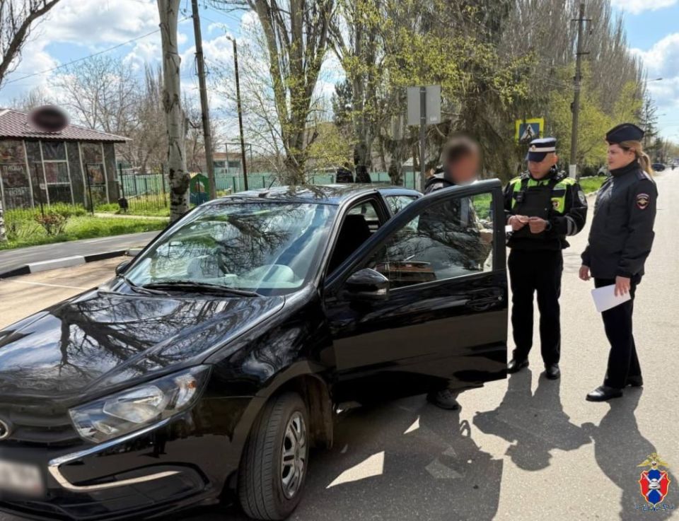 В Каланчакском округе Херсонской области сотрудники Госавтоинспекции провели профилактическую акцию В Каланчакском округе Херсонской области сотрудники Госавтоинспекции провели профилактическую акцию