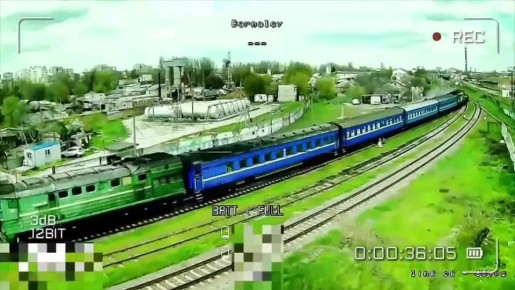 Видео удара БПЛА по тепловозу в Херсоне