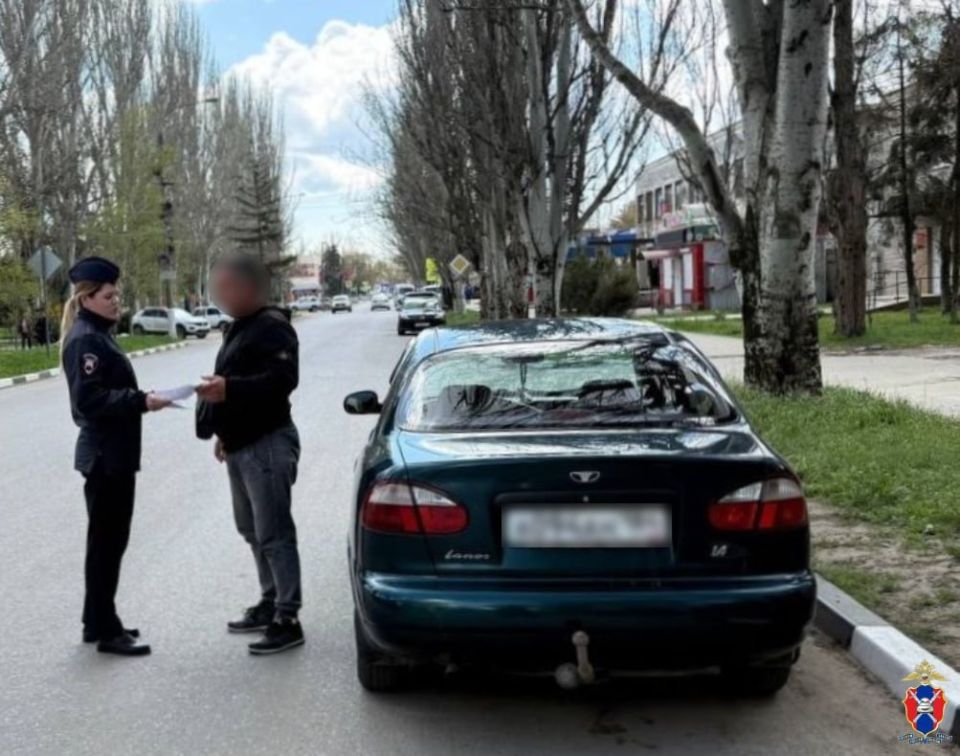 В Каланчакском округе Херсонской области сотрудники Госавтоинспекции провели профилактическую акцию В Каланчакском округе Херсонской области сотрудники Госавтоинспекции провели профилактическую акцию