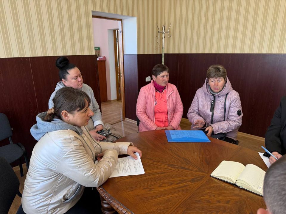 Константин Басюк: Работа в регионе. Прием граждан Голопристанского МО Константин Басюк: Работа в регионе. Прием граждан Голопристанского МО