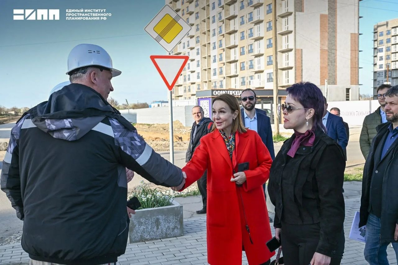 В Геническе осмотрели ход реализации разработанных ЕИПП РФ проектов планировки территории В Геническе осмотрели ход реализации разработанных ЕИПП РФ проектов планировки территории