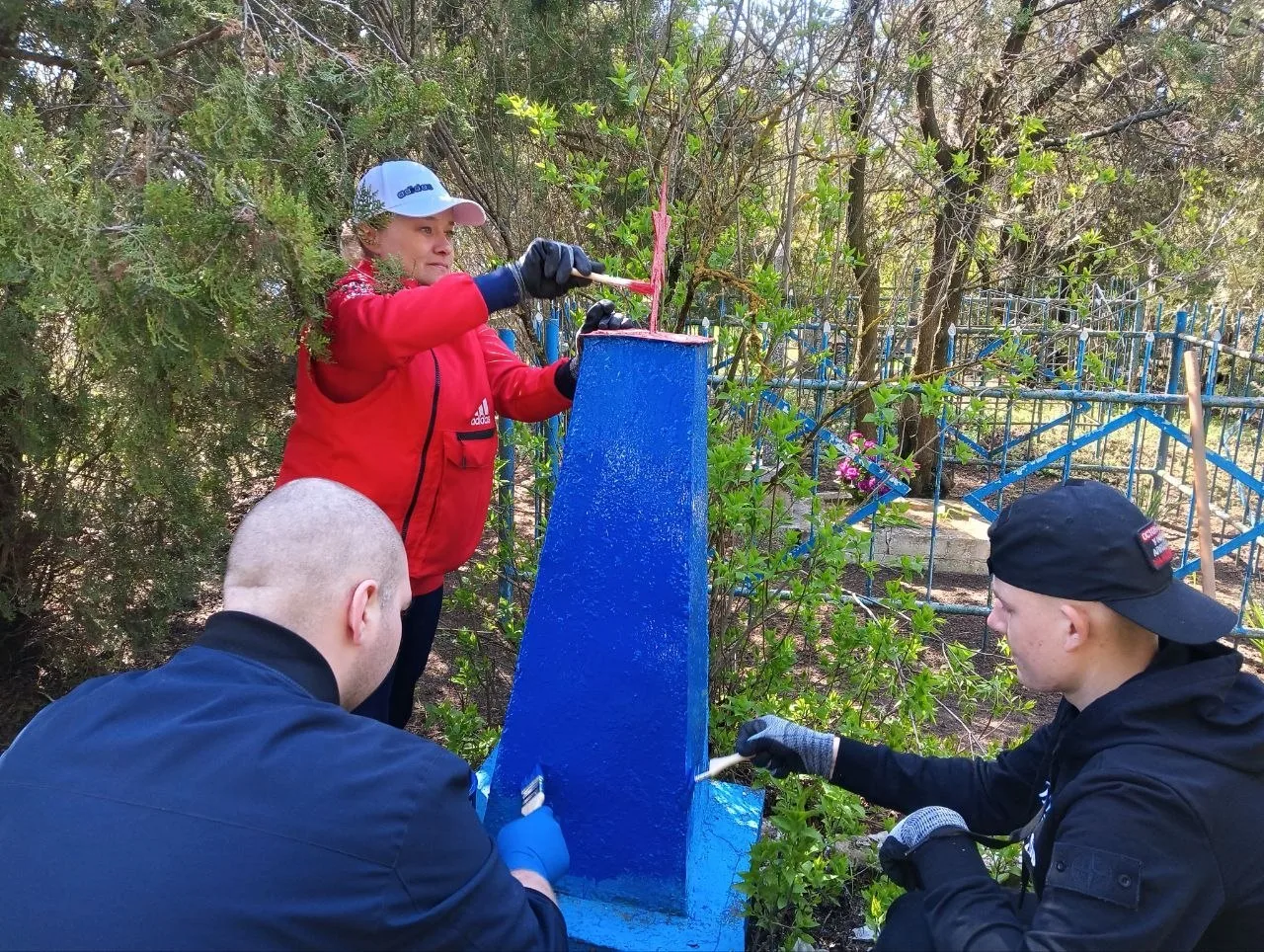 Волонтёры Победы Каховского муниципального округа дали старт акции по уборки могил участников Великой Отечественной войны «Память Победы» Волонтёры Победы Каховского муниципального округа дали старт акции по уборки могил участников Великой Отечественной войны «Память Победы»