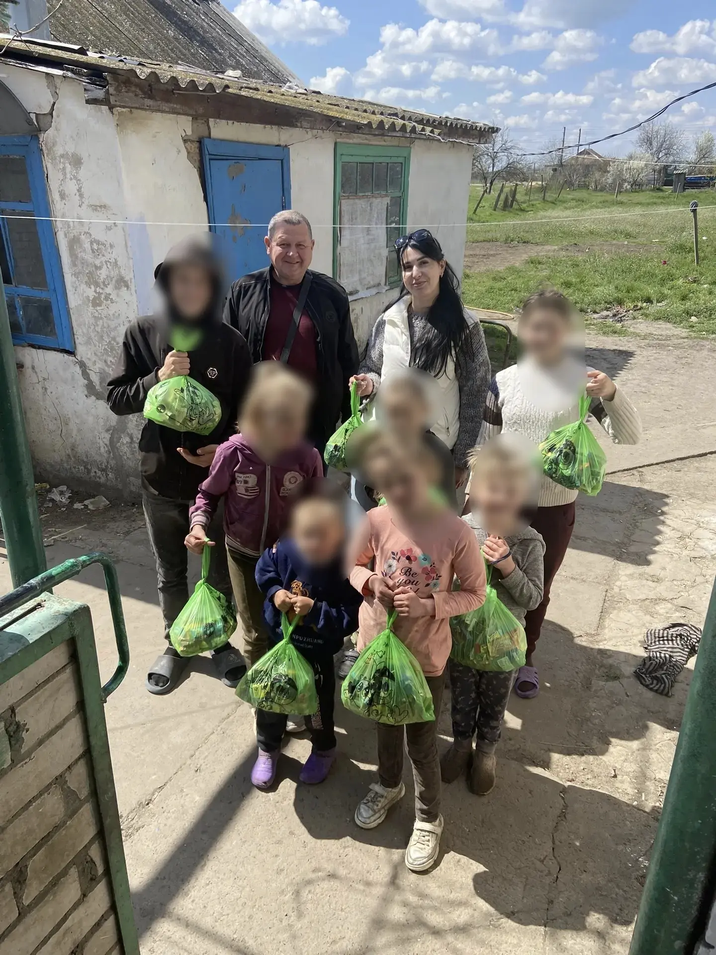 В Каховском округе проверили семьи в социально опасном положении В Каховском округе проверили семьи в социально опасном положении