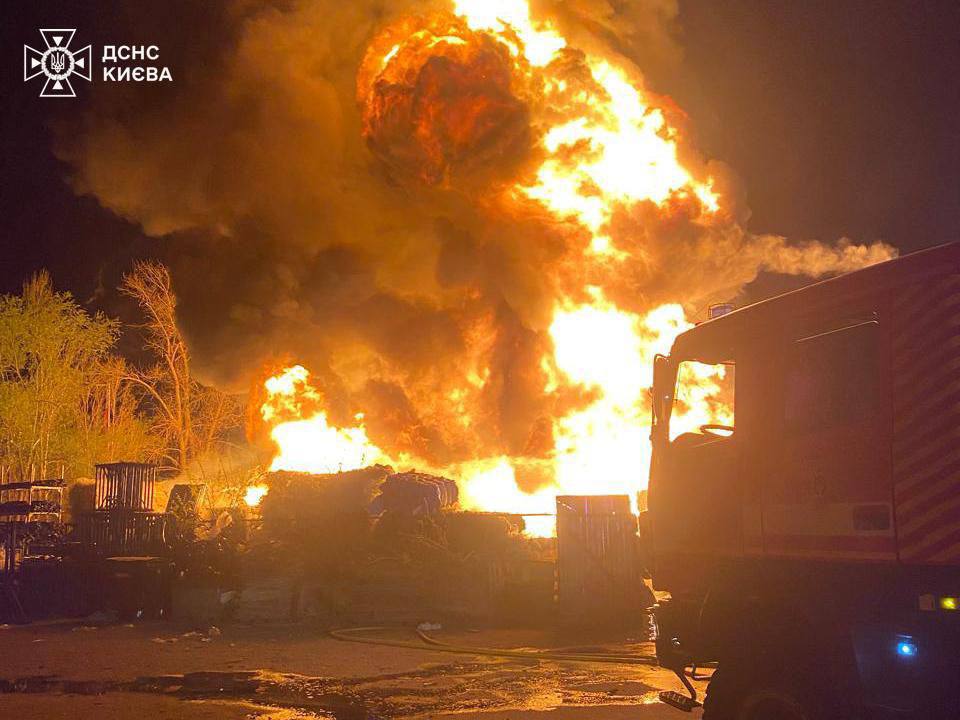 Взрывы прогремели в Киеве Взрывы прогремели в Киеве