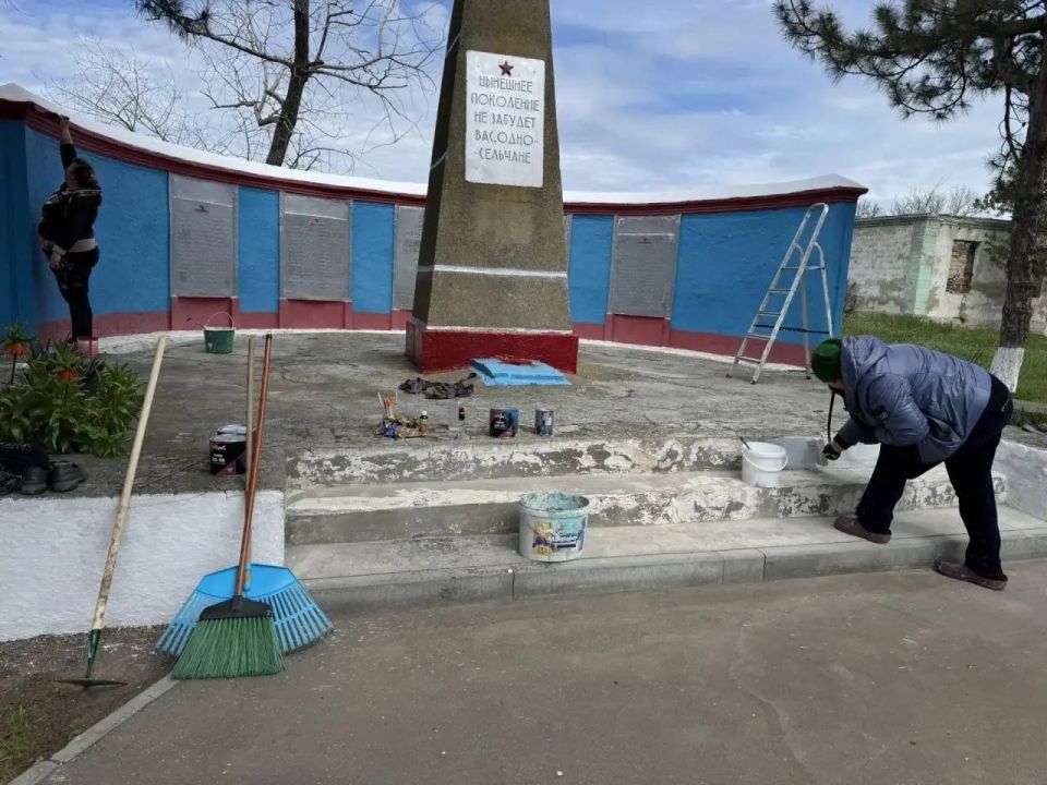 Забота о памяти: сельский Клуб села Ивановка привел в порядок Обелиск "Погибшим воинам-односельчанам" Забота о памяти: сельский Клуб села Ивановка привел в порядок Обелиск "Погибшим воинам-односельчанам"