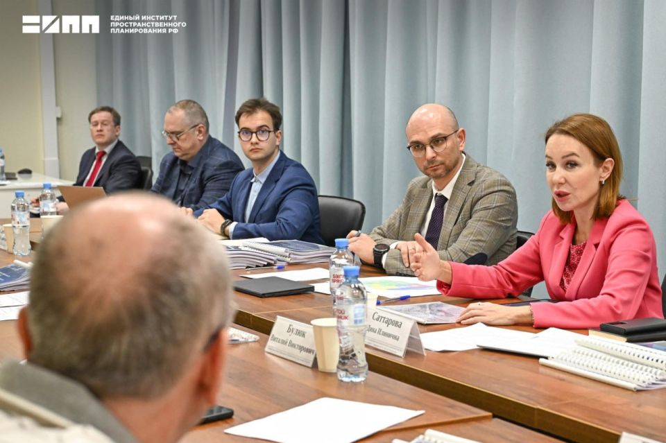ЕИПП РФ и Правительство Херсонской области обсудили перспективы развития сельского хозяйства и промышленности ЕИПП РФ и Правительство Херсонской области обсудили перспективы развития сельского хозяйства и промышленности