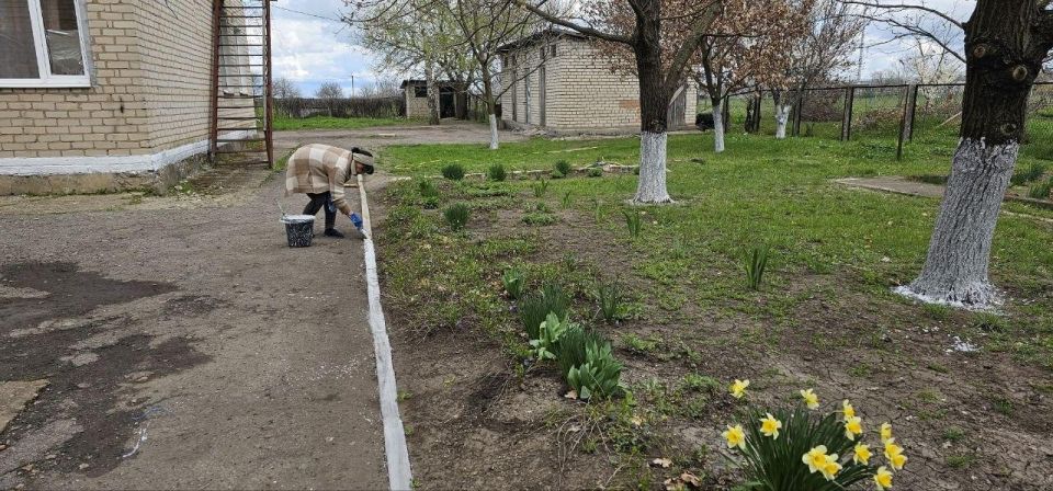Состоялся субботник в селе Дудчино в Каховском округе Состоялся субботник в селе Дудчино в Каховском округе