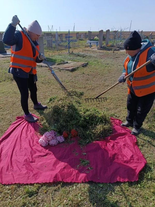 Благоустройство в Геническом округе: команда МКУ «Горжилстрой» наводит порядок Благоустройство в Геническом округе: команда МКУ «Горжилстрой» наводит порядок