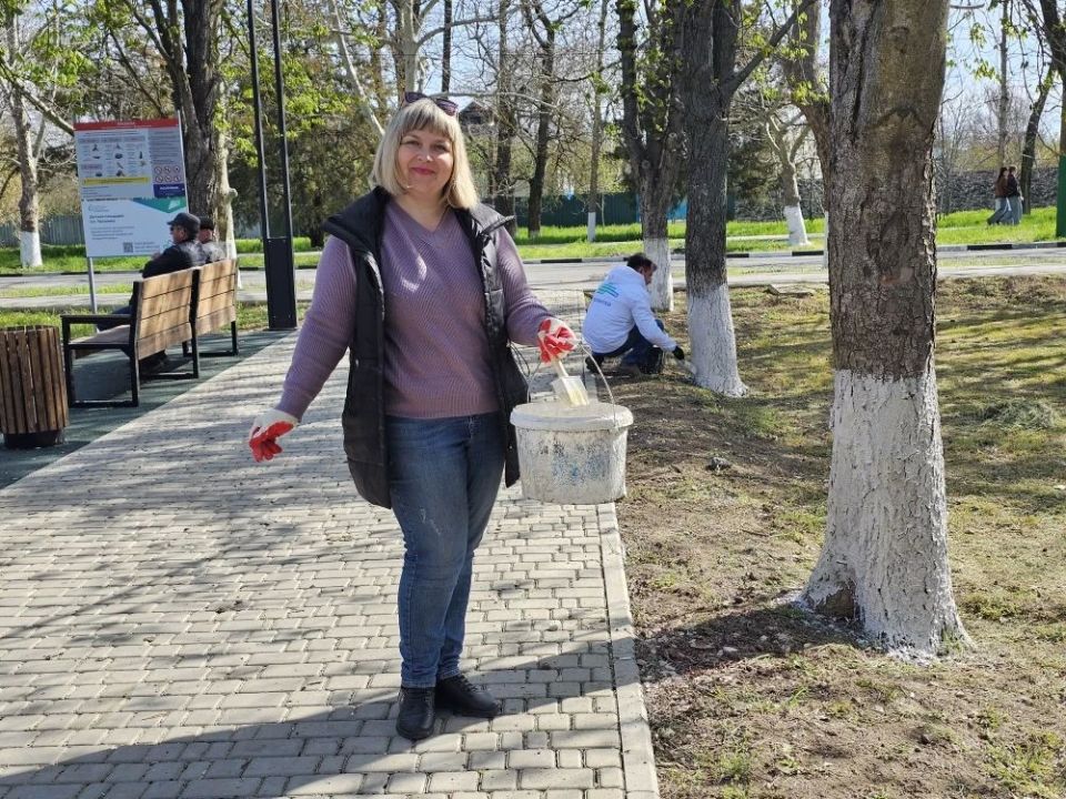 В Чаплинском округе по поручению губернатора Херсонской области Владимир Сальдо в рамках месячника чистоты состоялся второй субботник В Чаплинском округе по поручению губернатора Херсонской области Владимир Сальдо в рамках месячника чистоты состоялся второй субботник