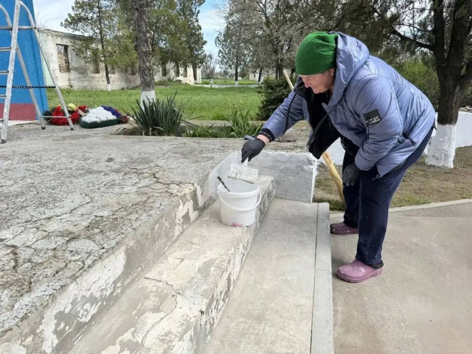 Забота о памяти: сельский Клуб села Ивановка привел в порядок Обелиск "Погибшим воинам-односельчанам" Забота о памяти: сельский Клуб села Ивановка привел в порядок Обелиск "Погибшим воинам-односельчанам"