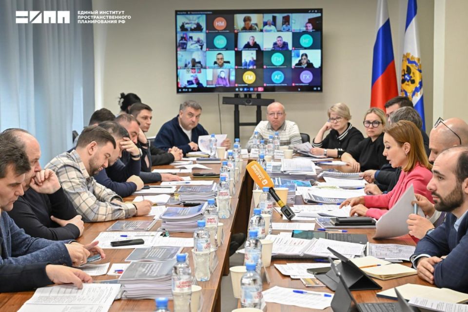 Единый институт обсудил с Правительством Херсонской области разработку градостроительной документации 2023–2027 годов Единый институт обсудил с Правительством Херсонской области разработку градостроительной документации 2023–2027 годов