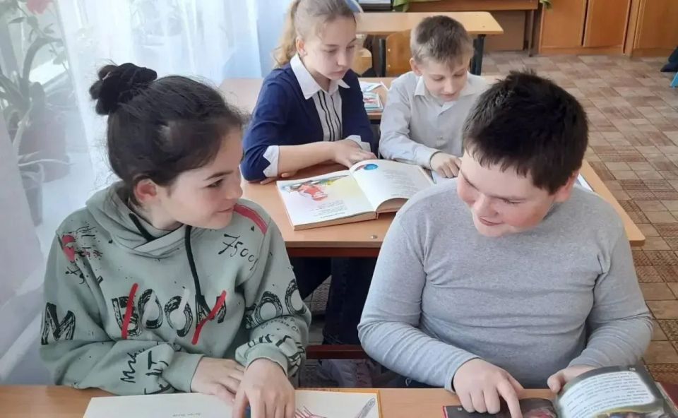 Школьники Скадовского округа приняли участие в мероприятиях Всероссийской недели детской книги Школьники Скадовского округа приняли участие в мероприятиях Всероссийской недели детской книги