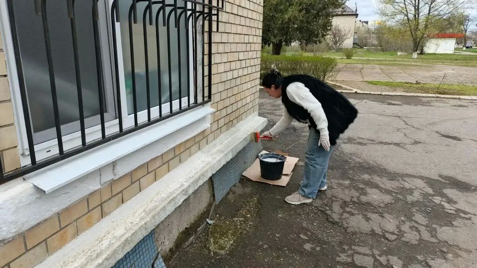 Весеннее преображение Новоалексеевки: сотрудники администрации вышли на субботник Весеннее преображение Новоалексеевки: сотрудники администрации вышли на субботник