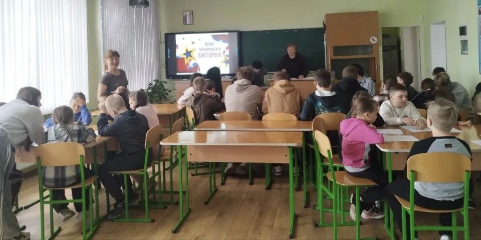 В Чернянской школе состоялась военно-спортивная игра "Зарница" В Чернянской школе состоялась военно-спортивная игра "Зарница"