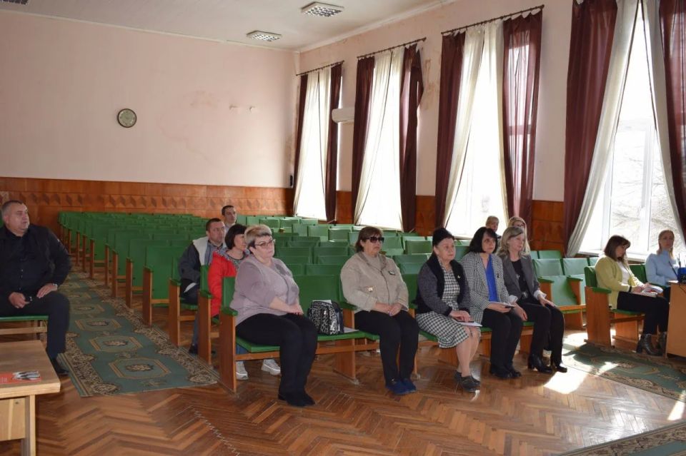 Состоялось сорок второе (очередное) заседание Совета депутатов Новотроицкого муниципального округа Херсонской области при участии Главы округа Евгении Кузьменко Состоялось сорок второе (очередное) заседание Совета депутатов Новотроицкого муниципального округа Херсонской области при участии Главы округа Евгении Кузьменко