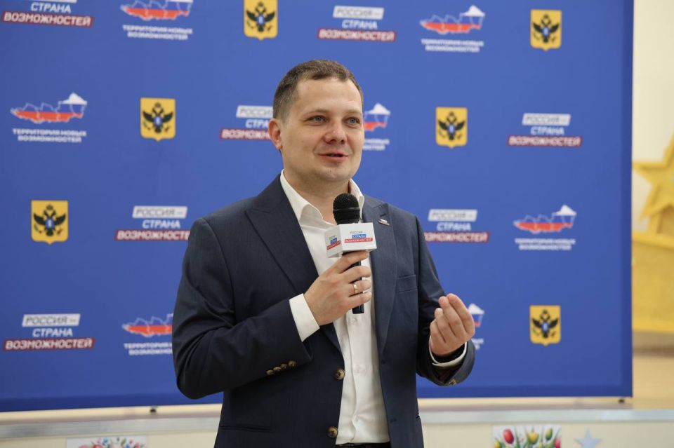 Здесь формируют будущее: в Геническе стартовала программа «Территория новых возможностей» Здесь формируют будущее: в Геническе стартовала программа «Территория новых возможностей»