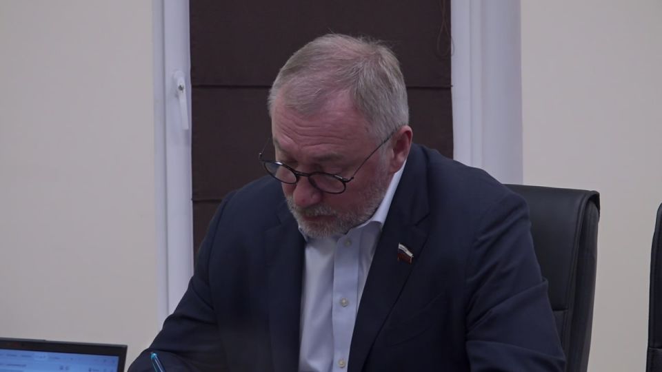 Константин Басюк: Работа в регионе. Расширенное совещании Правительства Херсонской области Константин Басюк: Работа в регионе. Расширенное совещании Правительства Херсонской области