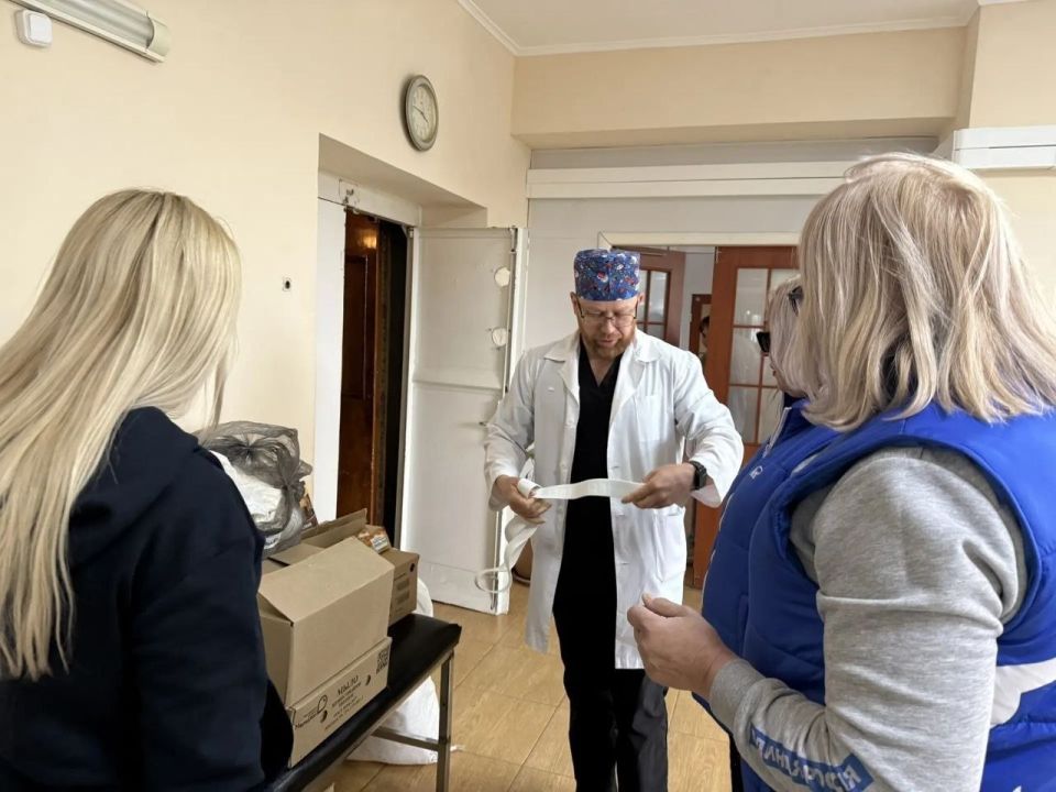 В рамках реализации инициативы партии «Единая Россия» в Нижнесерогозском муниципальном округе прошла акция поддержки медицинского учреждения В рамках реализации инициативы партии «Единая Россия» в Нижнесерогозском муниципальном округе прошла акция поддержки медицинского учреждения