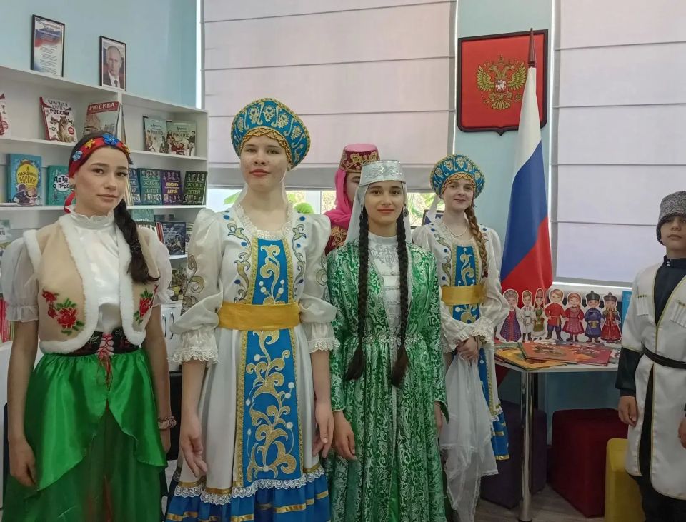 «Библионочь» объединила Генический округ: единство народа – сила России! «Библионочь» объединила Генический округ: единство народа – сила России!