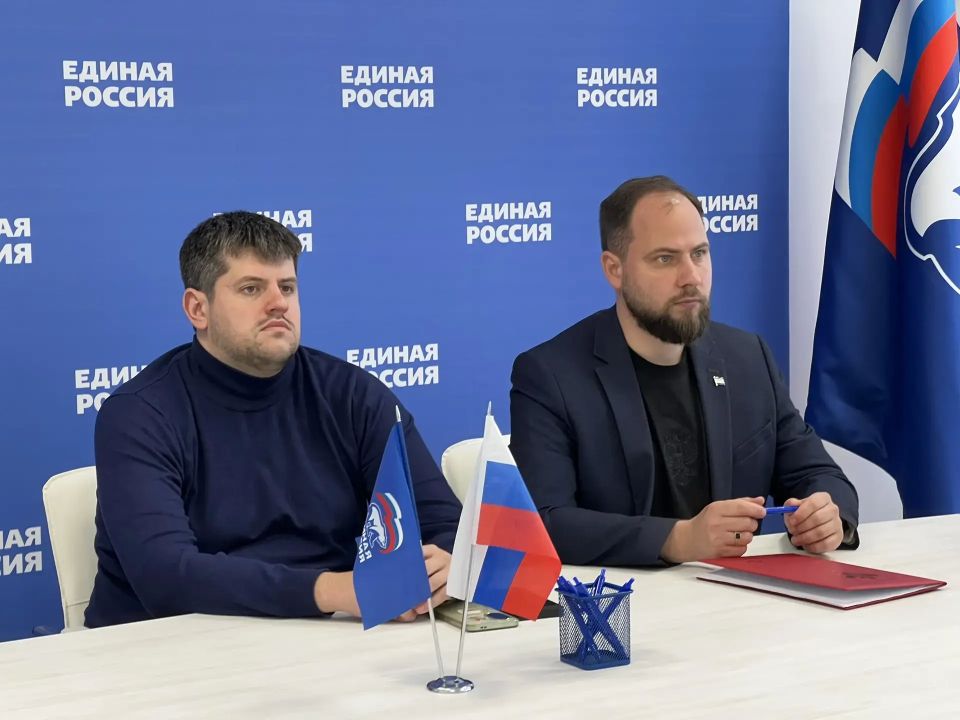 Иногда проект становится больше не из-за масштаба, а из-за людей, которые к нему подключаются Иногда проект становится больше не из-за масштаба, а из-за людей, которые к нему подключаются