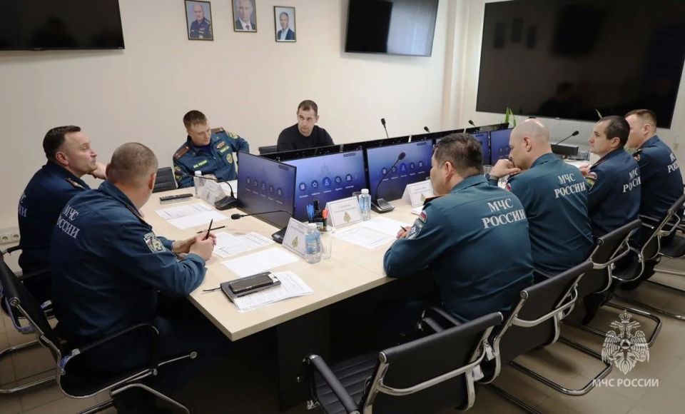 В МЧС России Херсонской области обсудили развитие пиротехнического подразделения В МЧС России Херсонской области обсудили развитие пиротехнического подразделения