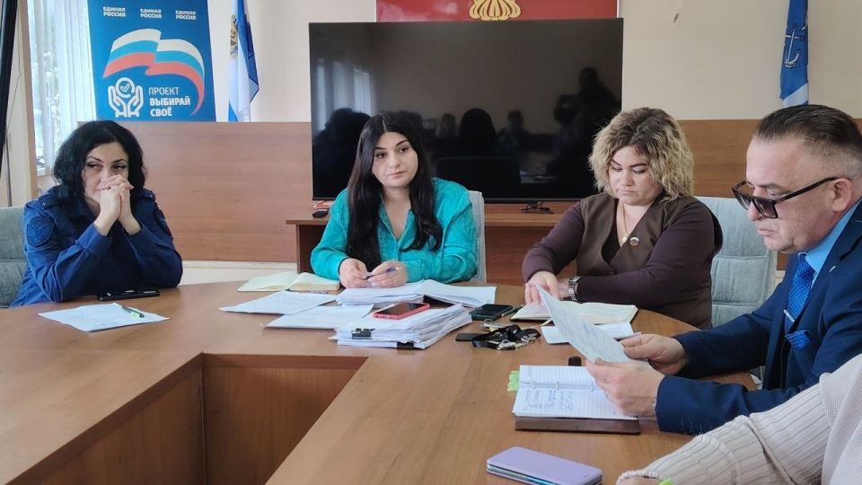 В Администрации Скадовского округа прошло заседание комиссии по делам несовершеннолетних В Администрации Скадовского округа прошло заседание комиссии по делам несовершеннолетних