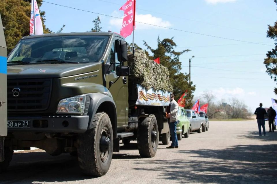 Связь поколений: на Херсонщине состоялся первый «Автопробег Победы» Связь поколений: на Херсонщине состоялся первый «Автопробег Победы»