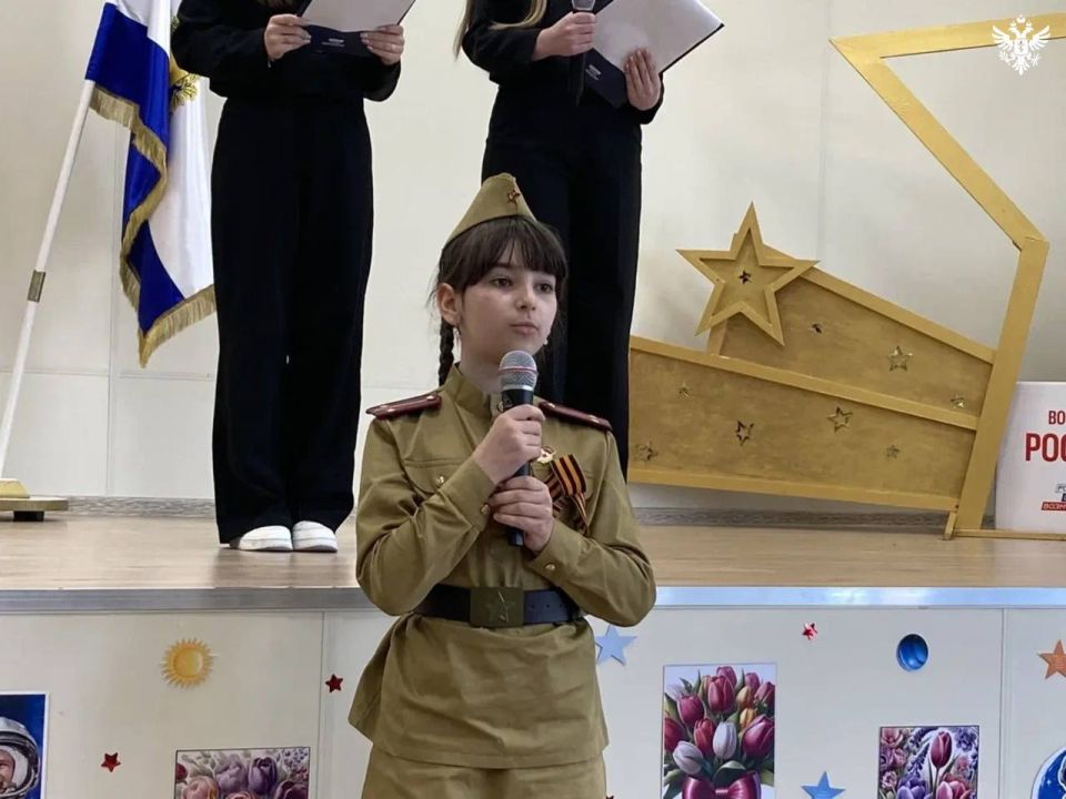 Более 200 школьников Херсонской области стали участниками акции «Семейная книга памяти» Более 200 школьников Херсонской области стали участниками акции «Семейная книга памяти»