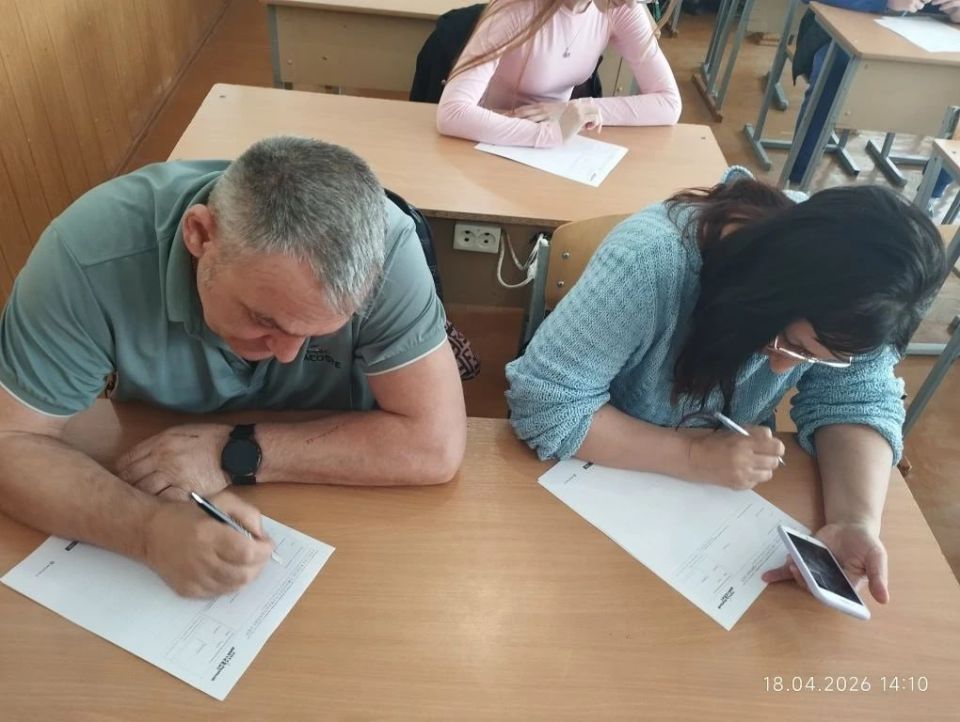 «Тотальный диктант» в Скадовской школе «Тотальный диктант» в Скадовской школе