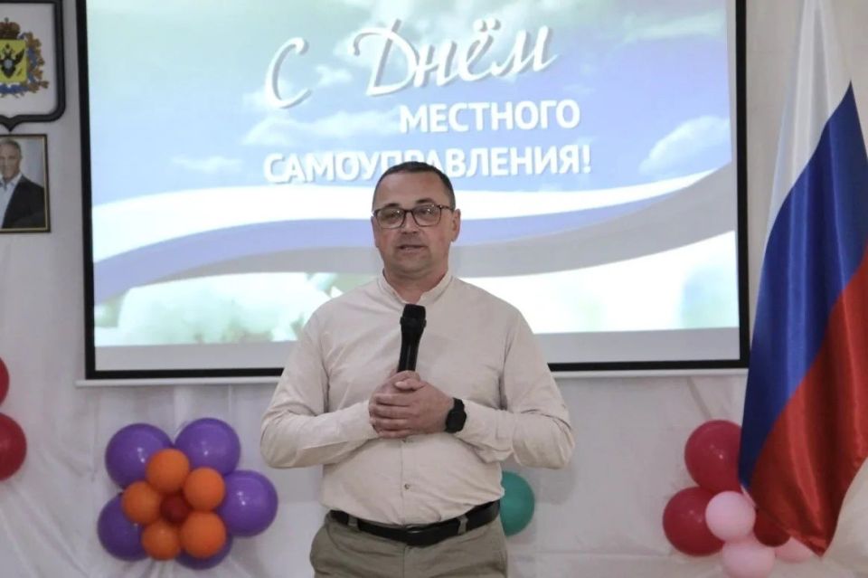 Чаплинский округ отметил День местного самоуправления! Чаплинский округ отметил День местного самоуправления!