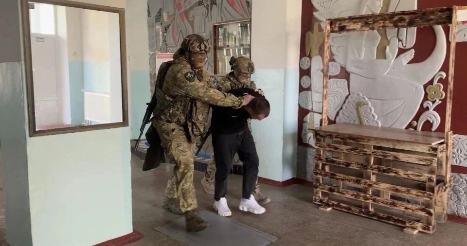 В школах, колледжах и детских садах Херсонской области прошли Всероссийские учения по антитеррористической безопасности В школах, колледжах и детских садах Херсонской области прошли Всероссийские учения по антитеррористической безопасности