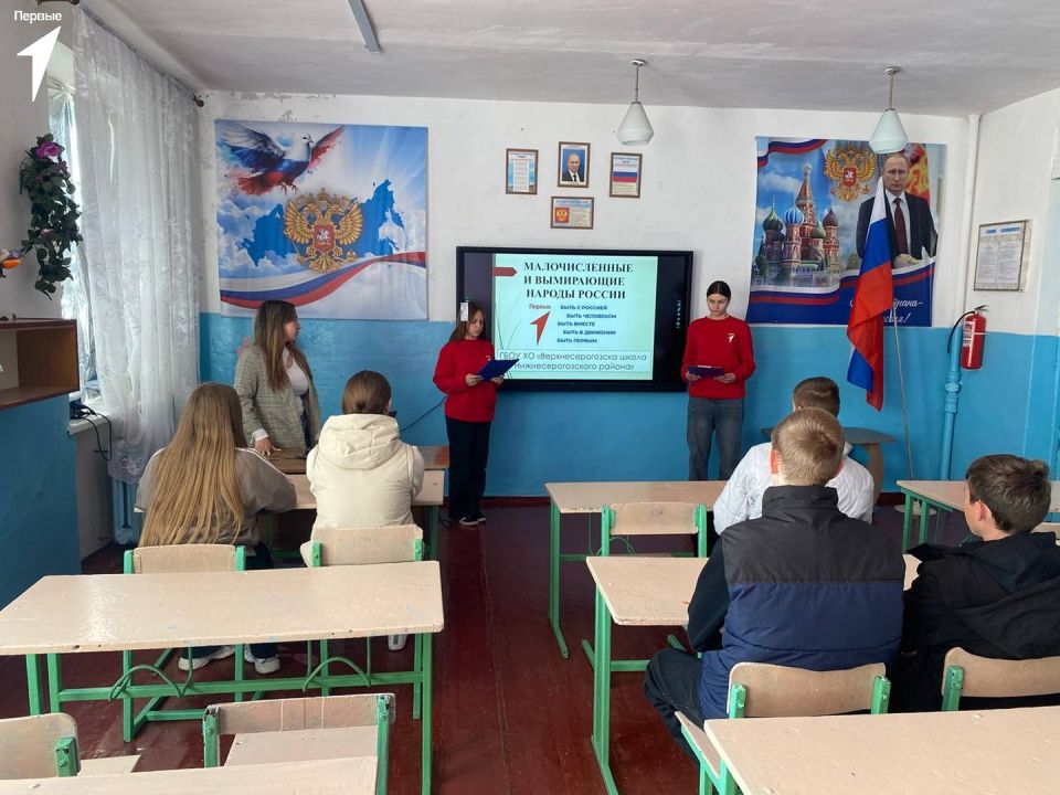 Первые Верхнесерогозской школы провели акцию «Сохраняя традиции» Первые Верхнесерогозской школы провели акцию «Сохраняя традиции»