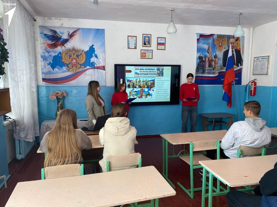 Первые Верхнесерогозской школы провели акцию «Сохраняя традиции» Первые Верхнесерогозской школы провели акцию «Сохраняя традиции»