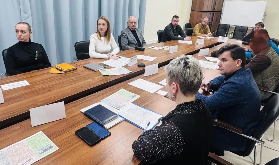 В Херсонской области прошло заседание межведомственной комиссии по борьбе с нелегальной занятостью В Херсонской области прошло заседание межведомственной комиссии по борьбе с нелегальной занятостью