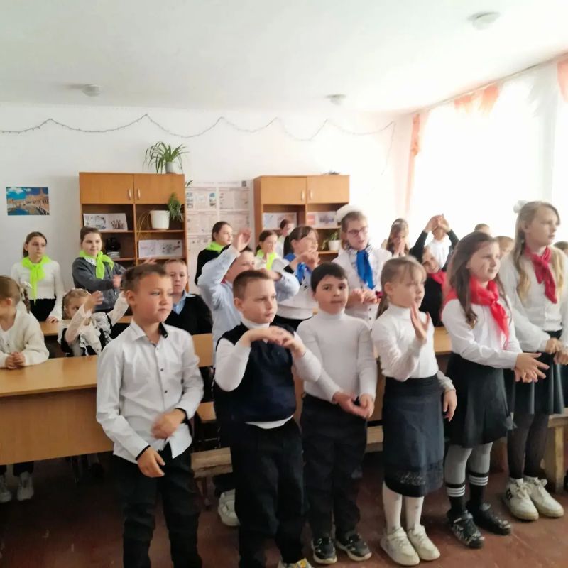 Телемост единства: Рубановская школа и школа села Иглино обозначили вехи культурного диалога Телемост единства: Рубановская школа и школа села Иглино обозначили вехи культурного диалога