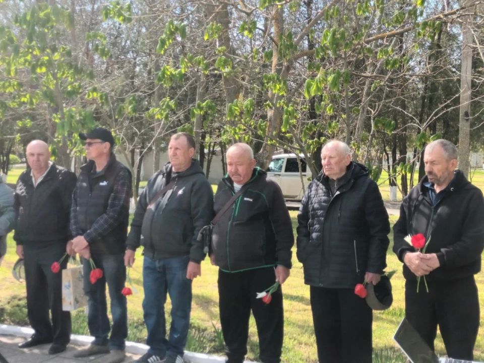 Надежда Бабешко: В Ивановке ко Дню участников ликвидации последствий радиационных аварий и катастроф и памяти жертв этих аварий и катастроф прошел комплекс памятных мероприятий при участии представителей администрации... Надежда Бабешко: В Ивановке ко Дню участников ликвидации последствий радиационных аварий и катастроф и памяти жертв этих аварий и катастроф прошел комплекс памятных мероприятий при участии представителей администрации...