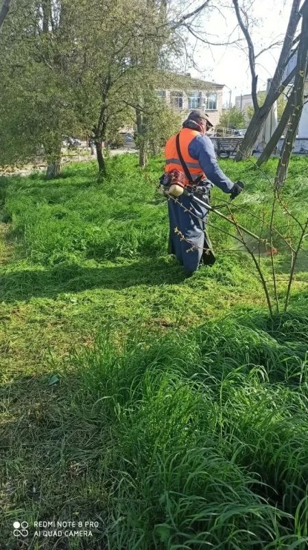 Ежедневная работа для чистоты и уюта: итоги дня от МКУ «Азовкоммунсервис» Ежедневная работа для чистоты и уюта: итоги дня от МКУ «Азовкоммунсервис»