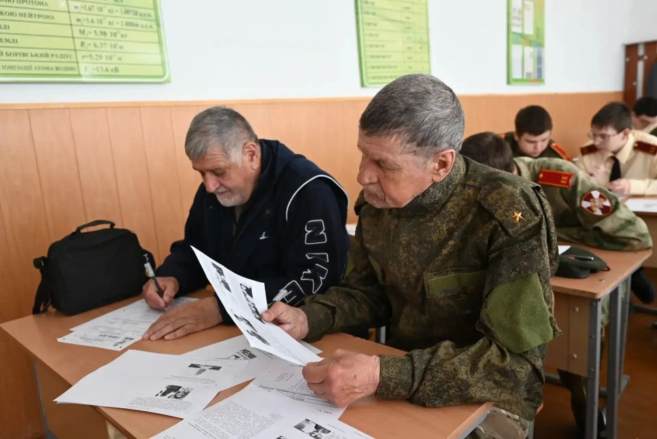 Скадовские кадеты приняли участие в «Диктанте Победы» Скадовские кадеты приняли участие в «Диктанте Победы»