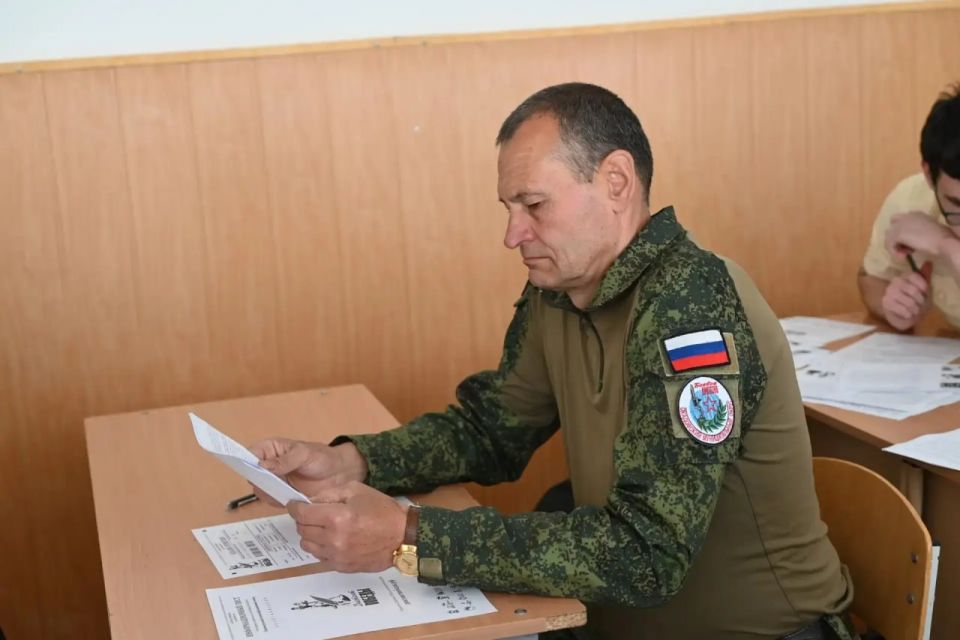 Александр Дудка: Скадовские кадеты приняли участие в «Диктанте Победы» Александр Дудка: Скадовские кадеты приняли участие в «Диктанте Победы»